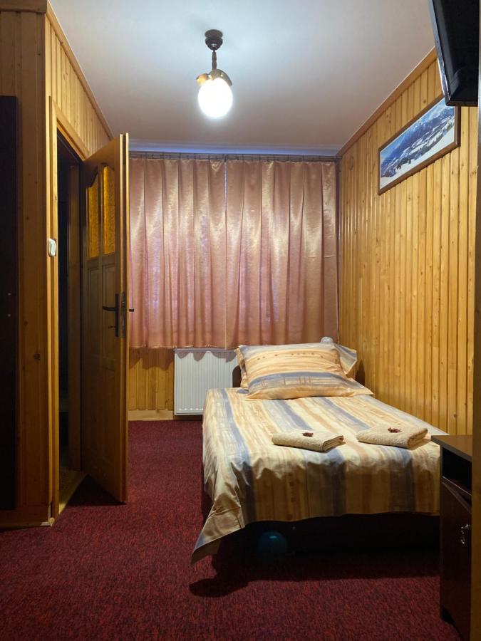 Pokoje Goscinne Madzia Poronin Exterior foto