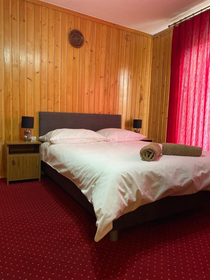 Pokoje Goscinne Madzia Poronin Exterior foto